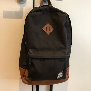 Herschel Supply Heritage Black & Tan Backpack